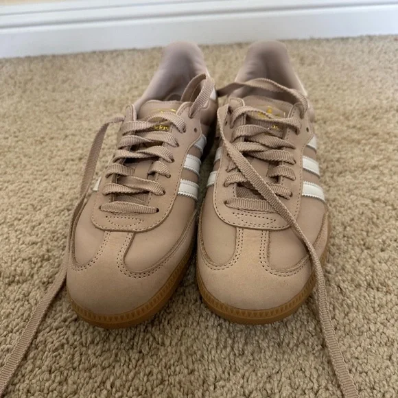 Adidas Samba OG Shoes, 7.5 women’s, Taupe, EUC - Picture 5 of 6